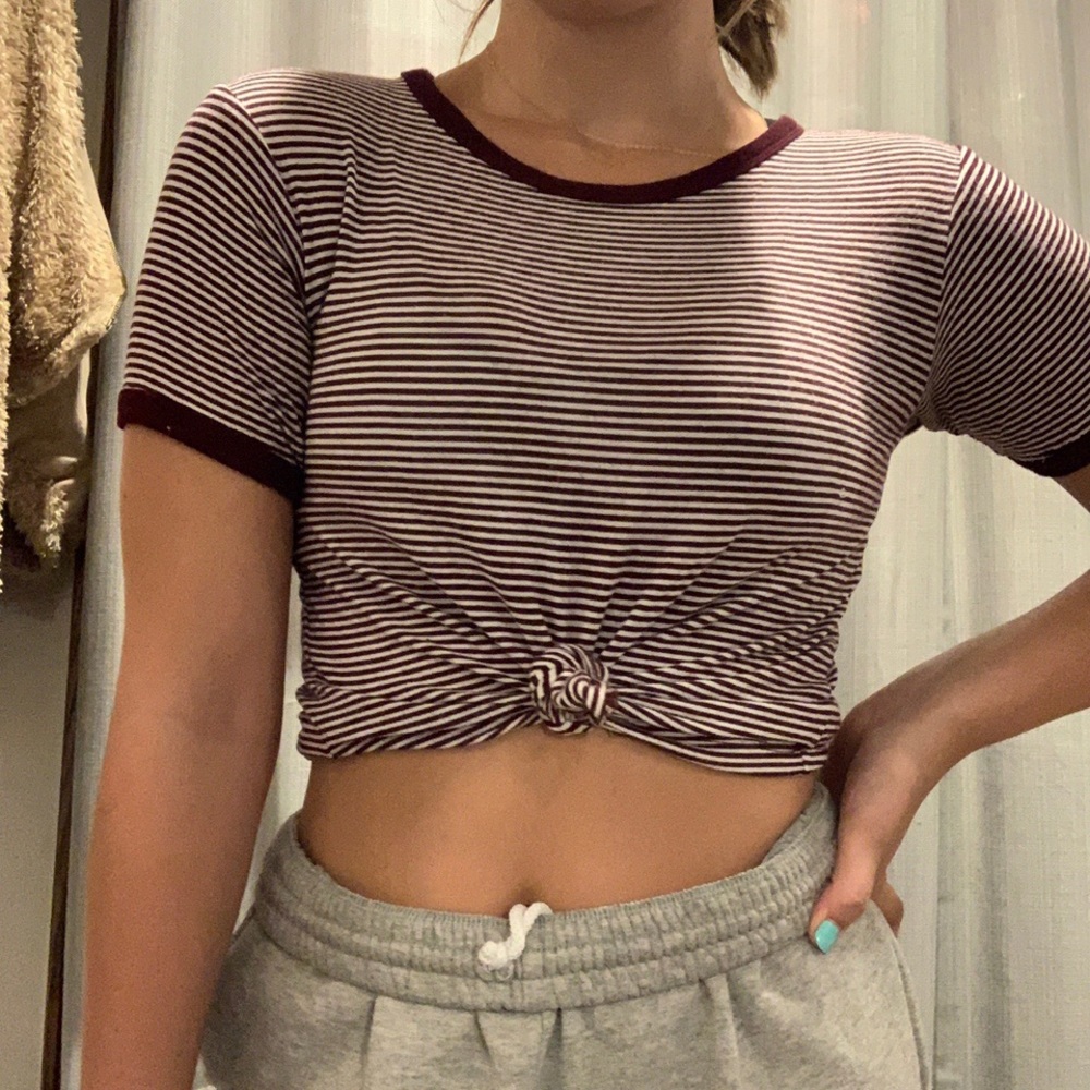 Brandy Melville crop top